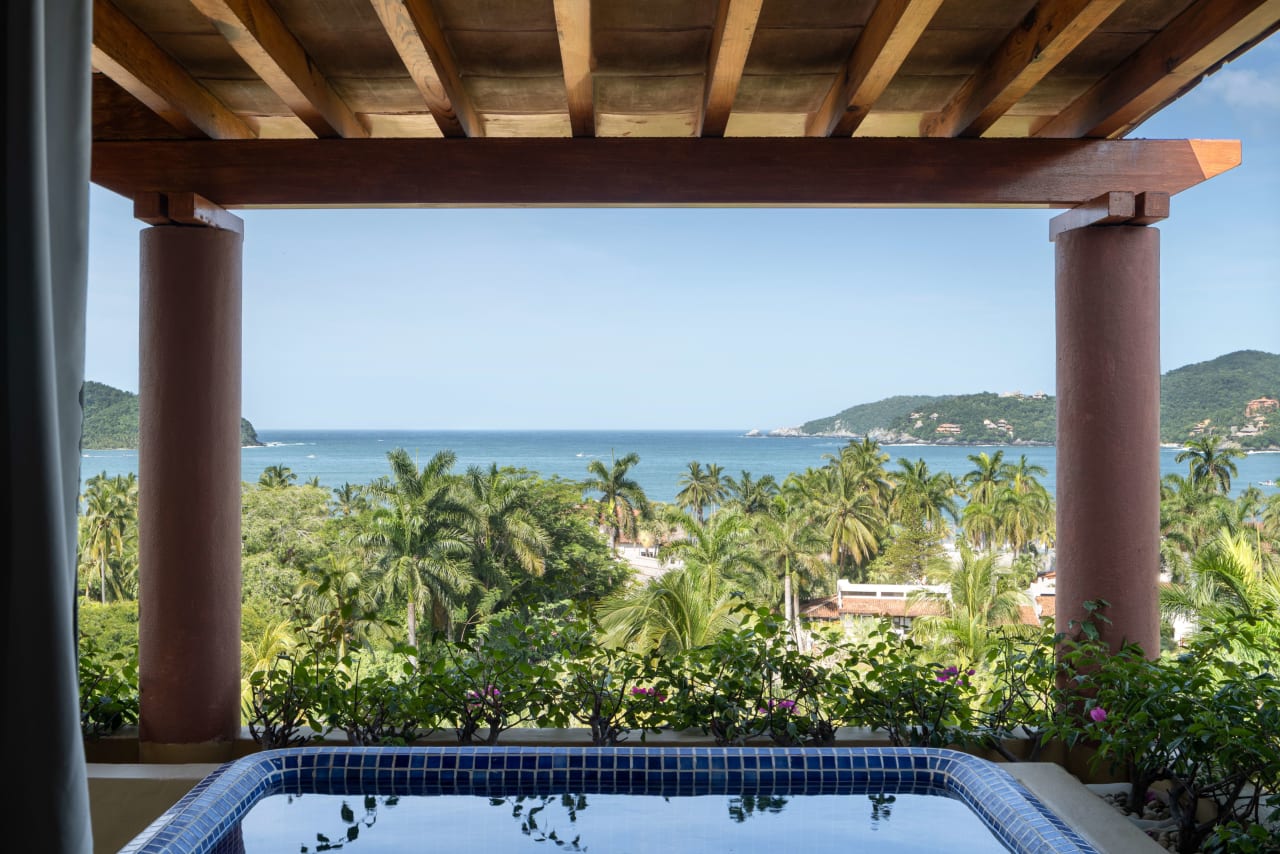 Private plunge pool with a beautiful view from La Ropa Beach