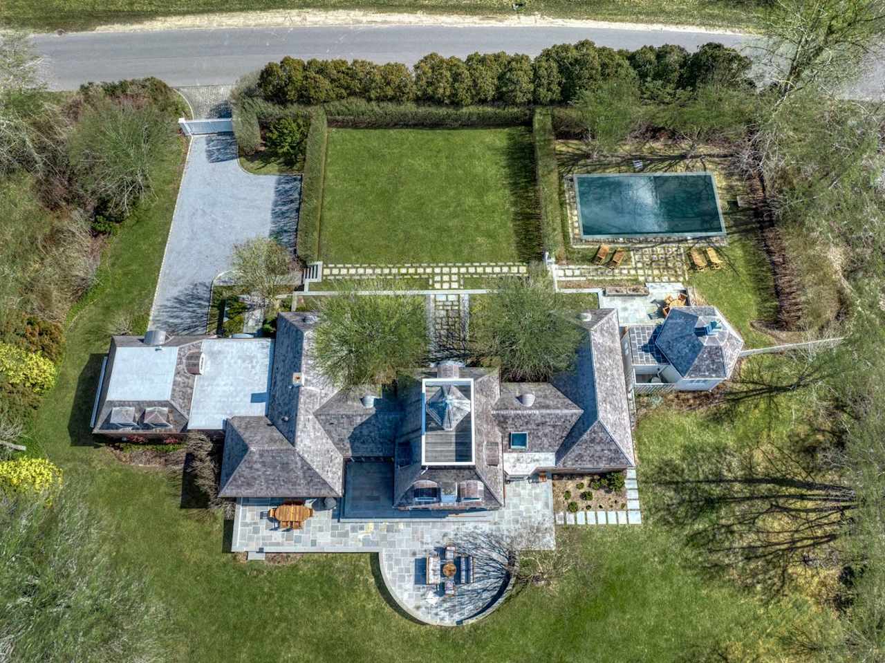 153 Egypt Lane East Hampton Village, NY 11937 3 Beds CeeJackTeam