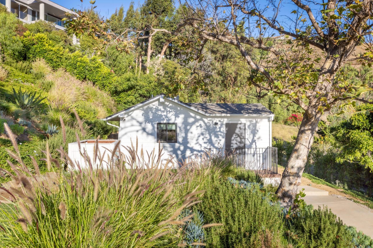 Malibu Hideaway w Ocean View, Hot Tub & Fire Pit