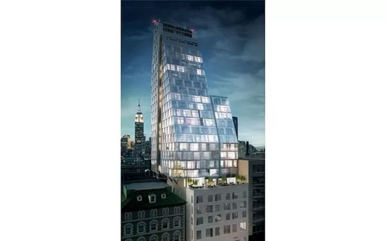 35 West 15th St #19B