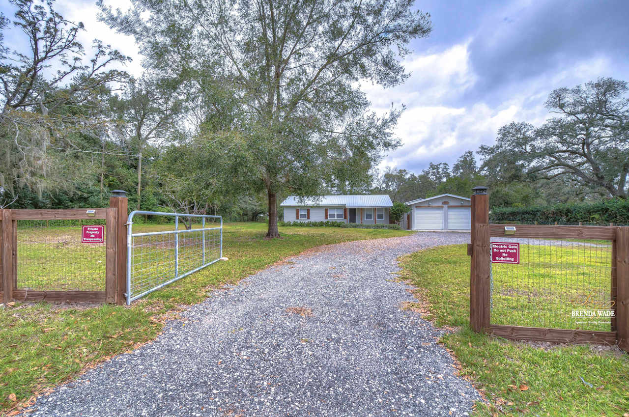 PRICE REDUCED! / 802 OVERHILL DRIVE