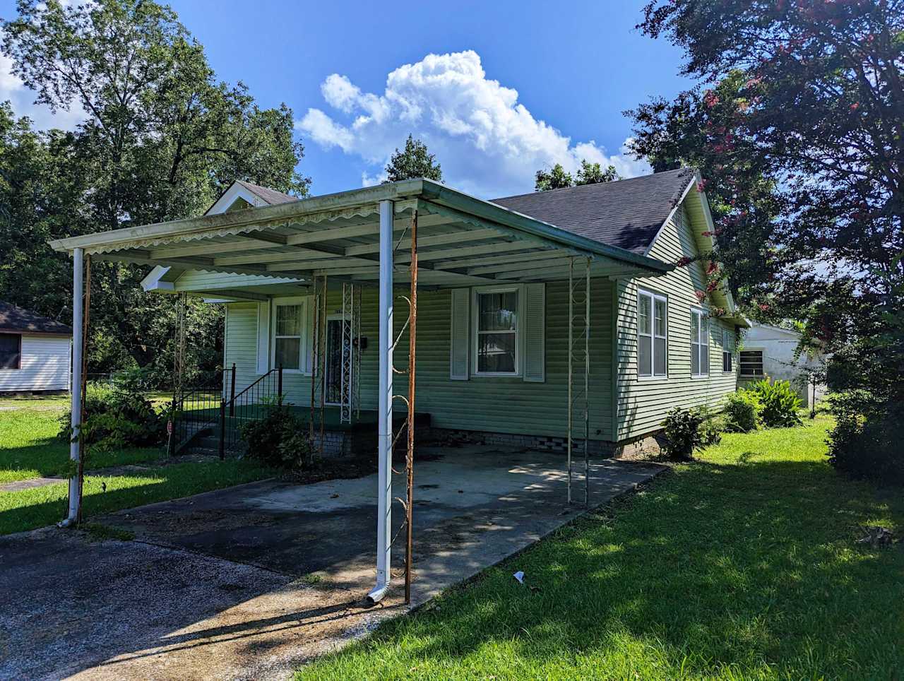 Real Estate Auctions Domestic & International