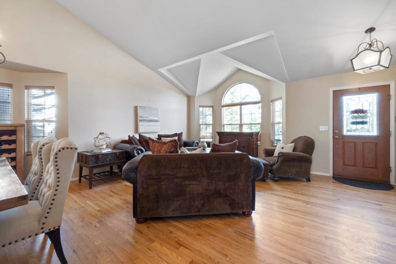 2235 Shoshone Valley Trail Jessica Northrop Group, Compass Real