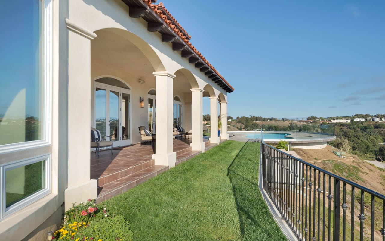 5795 CALPINE DR Real Estate Listing Bill & Daniel Moss