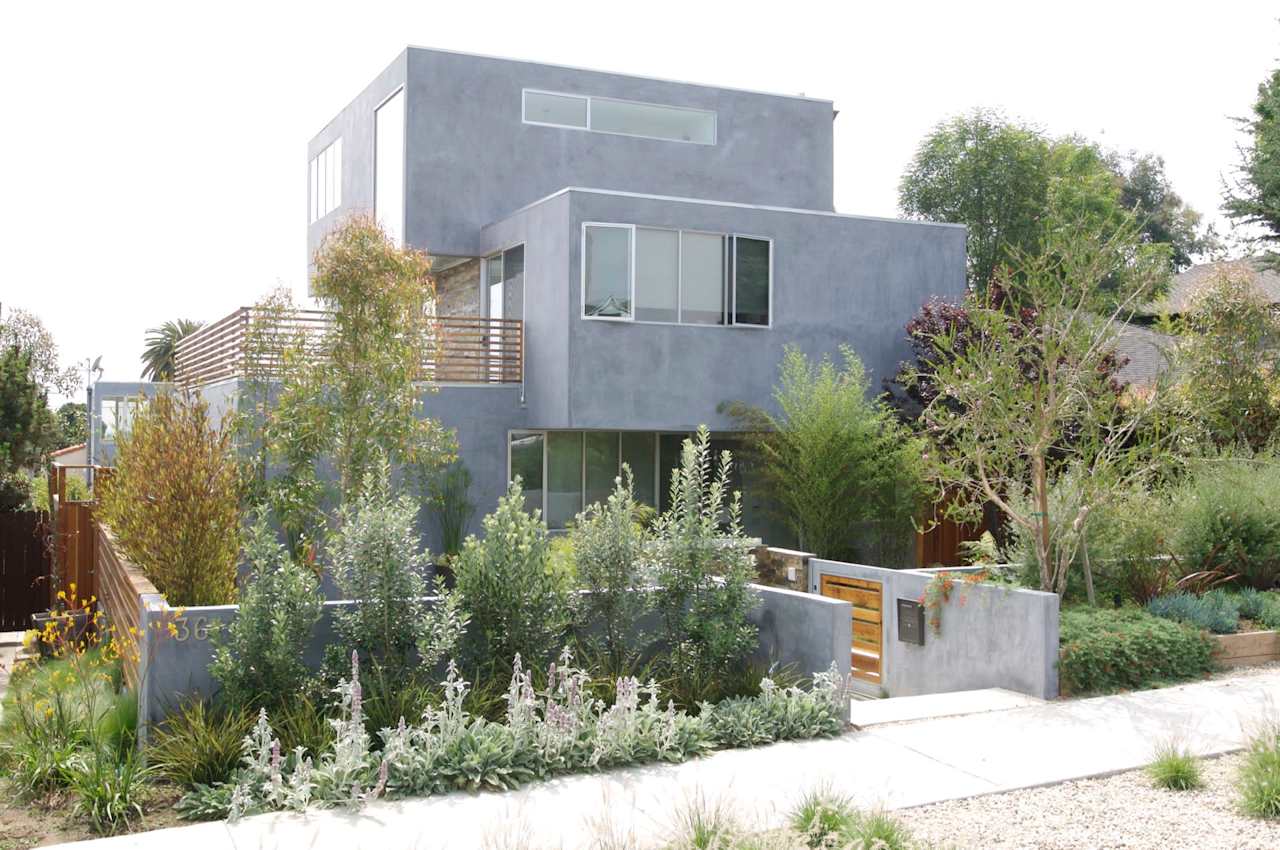 3611 Colonial Ave