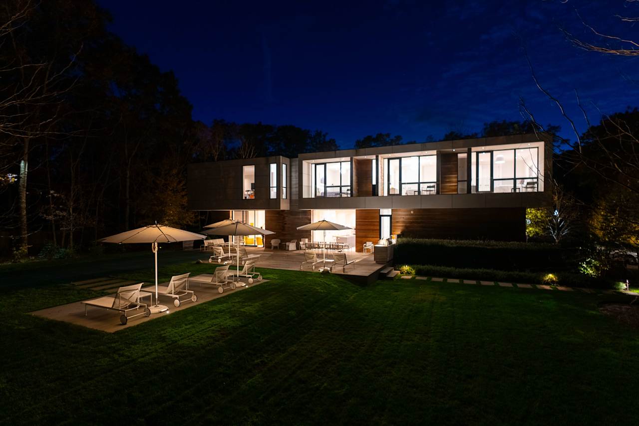 460 WATER MILL TOWD ROAD