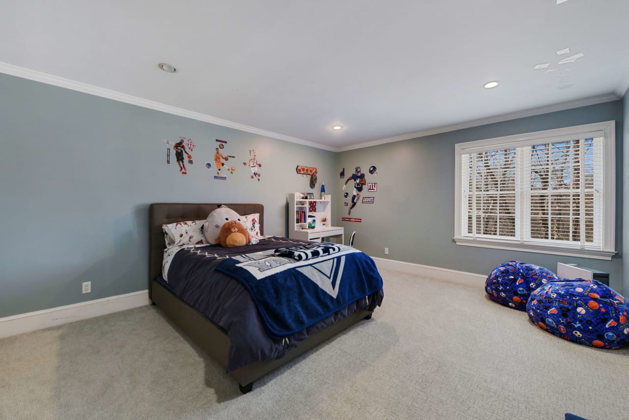 6 Long Pond Rd, Armonk NY Brian Milton Compass Sold Listing