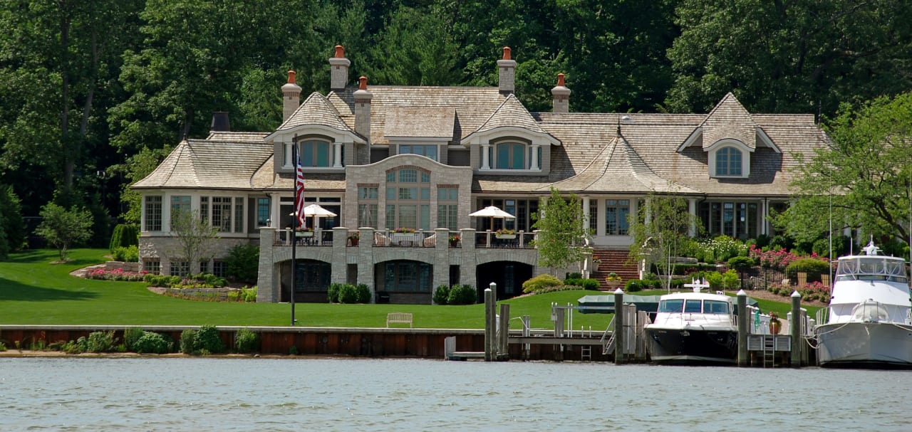 Lakeside Mansion with Boats