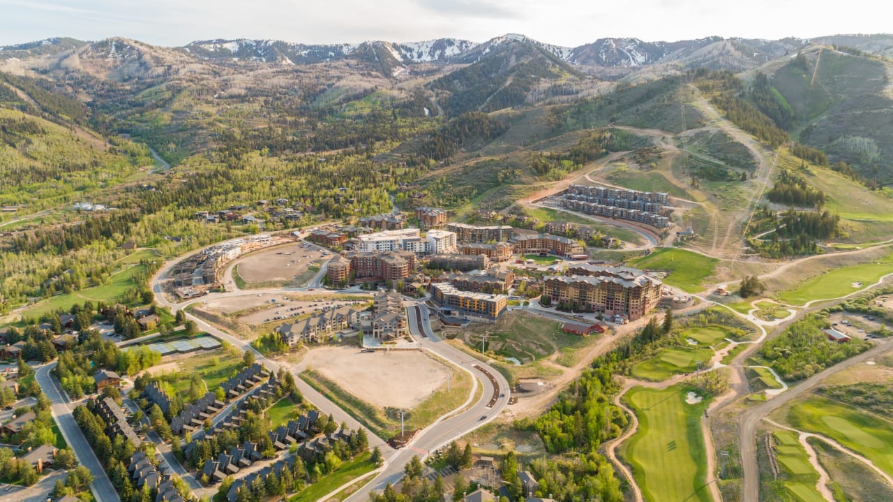 Stone Edge Real Estate in Park City, UT Lisa Ninow UT Realtor