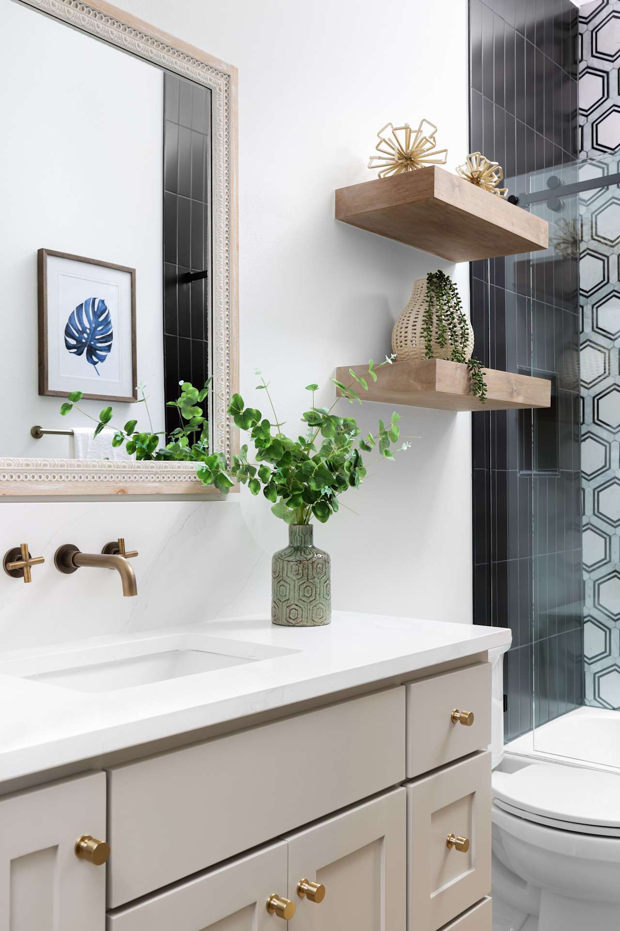 Lakefront Drive Lago Vista, TX 78645 Home for Sale