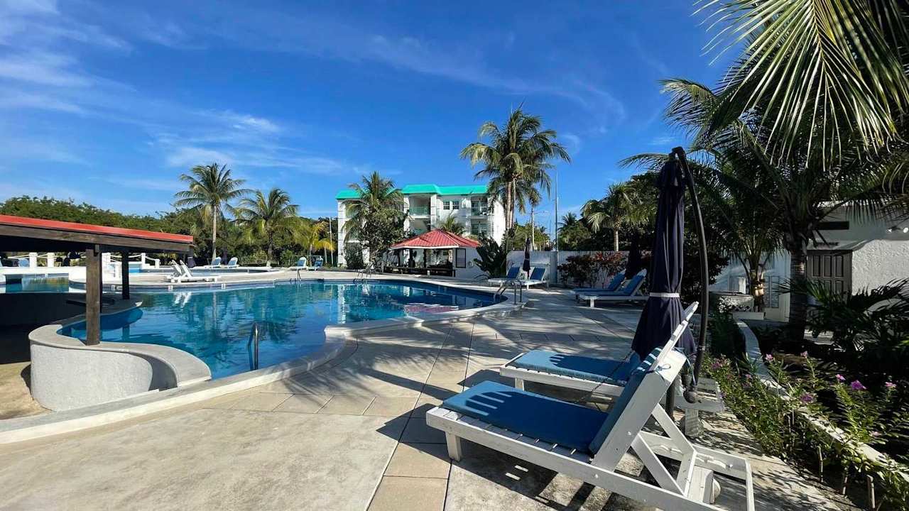 The Sailboat ground floor studio at the Best Western Grand Baymen Gardens