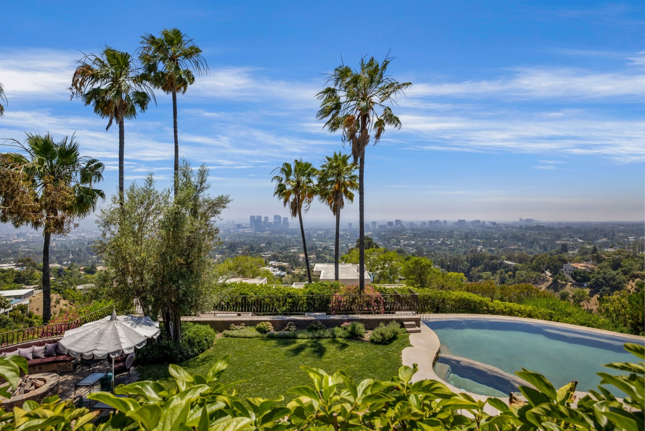 Villa Theos, Beverly Hills