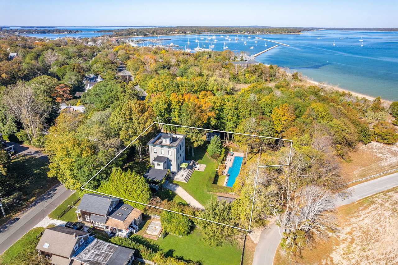 Havens Beach House Dana Trotter Bridgehampton Real Estate Agents