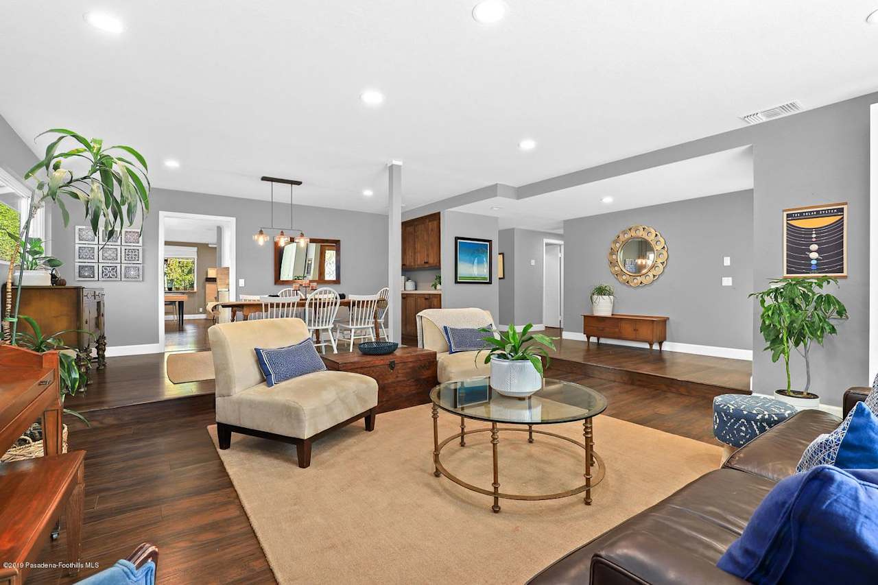 2412 San Fernando Ct