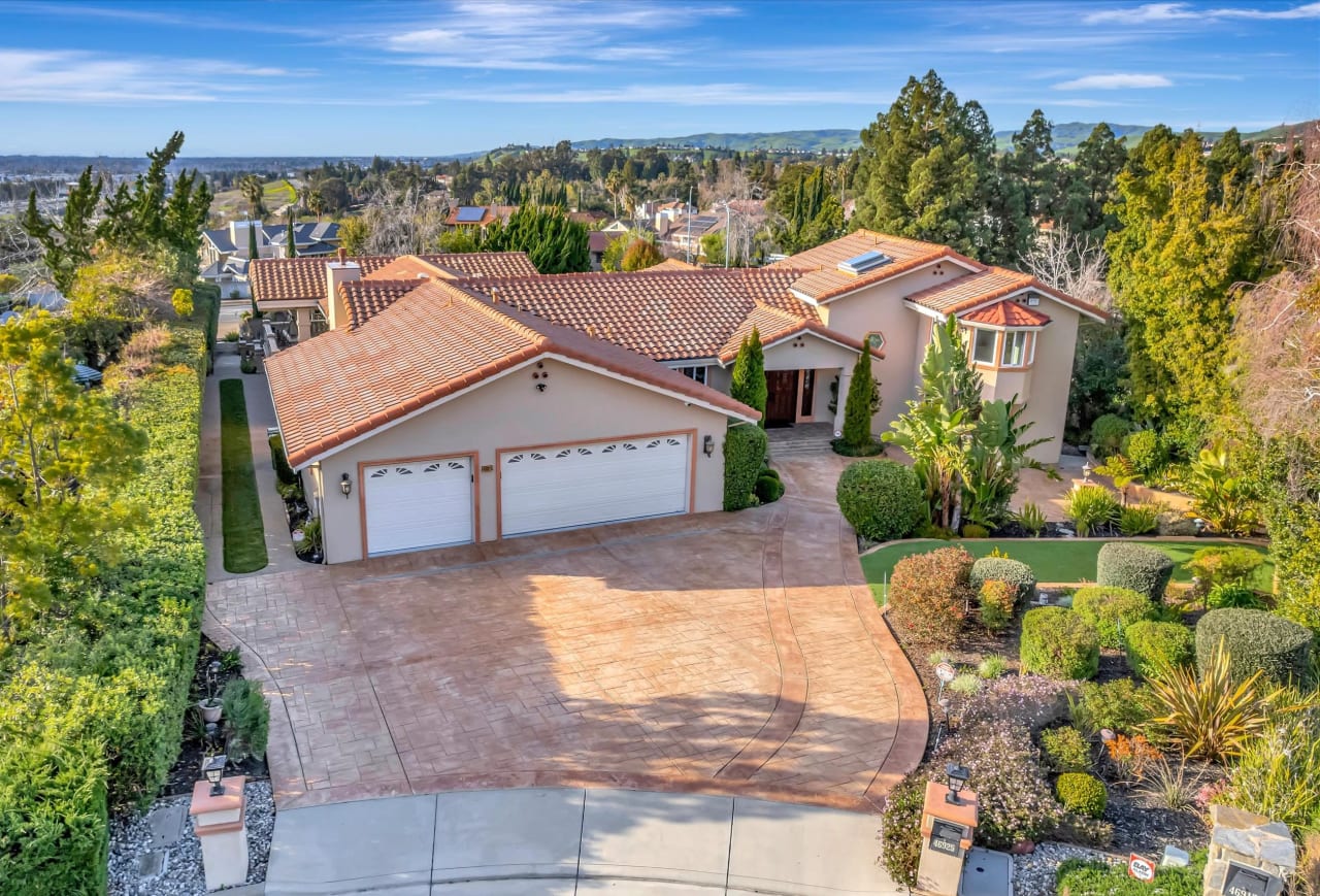 Spectacular Weibel  Residence in Fremont