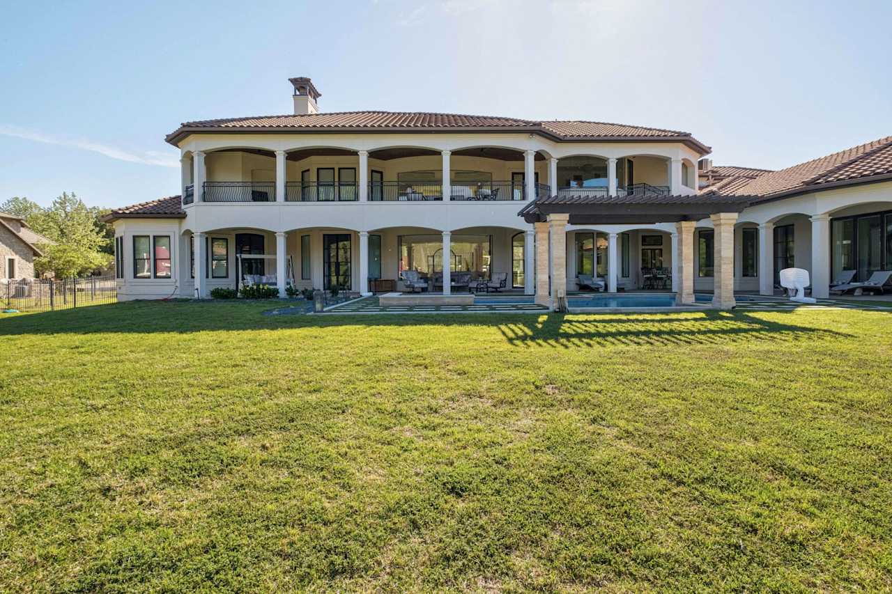 14132 Flat Top Ranch Road Magnificent Lake Austin Estate