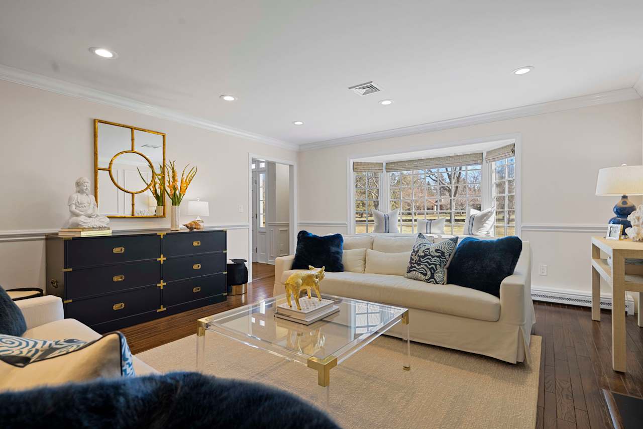 81 Coventry Lane, Fairfield Private Exclusive Veronica Monahan