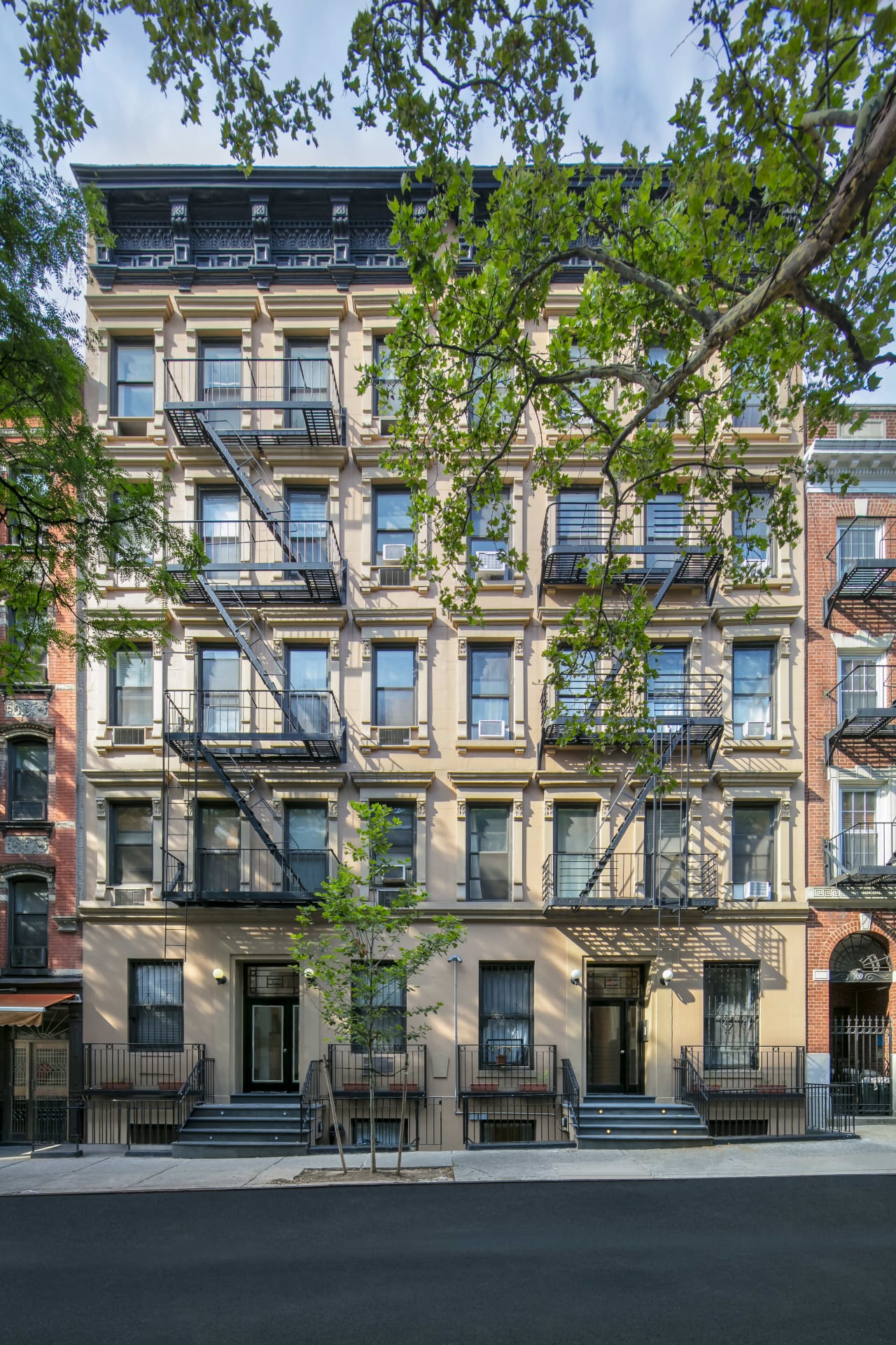 162-164 East 82nd Street