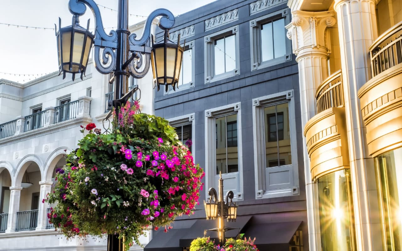 Rodeo Drive in Beverly Hills has some of the best stores in the world for  your holiday shopping! - Beverly Hills Real Estate-Beverly Hills Homes For  Sale Luxury