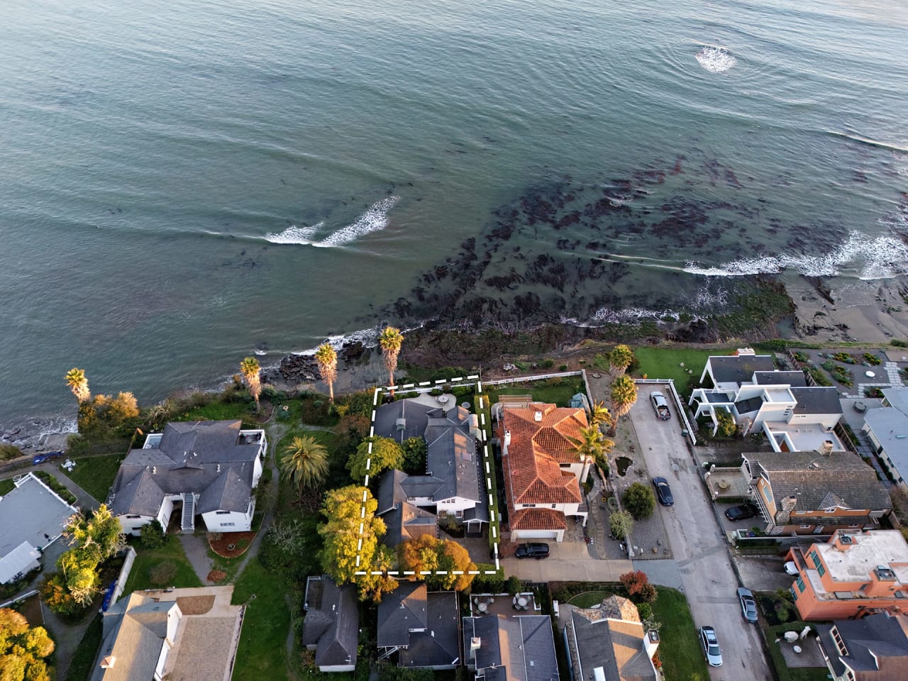 Luxurious Oceanfront Living - 106 Livermore Avenue