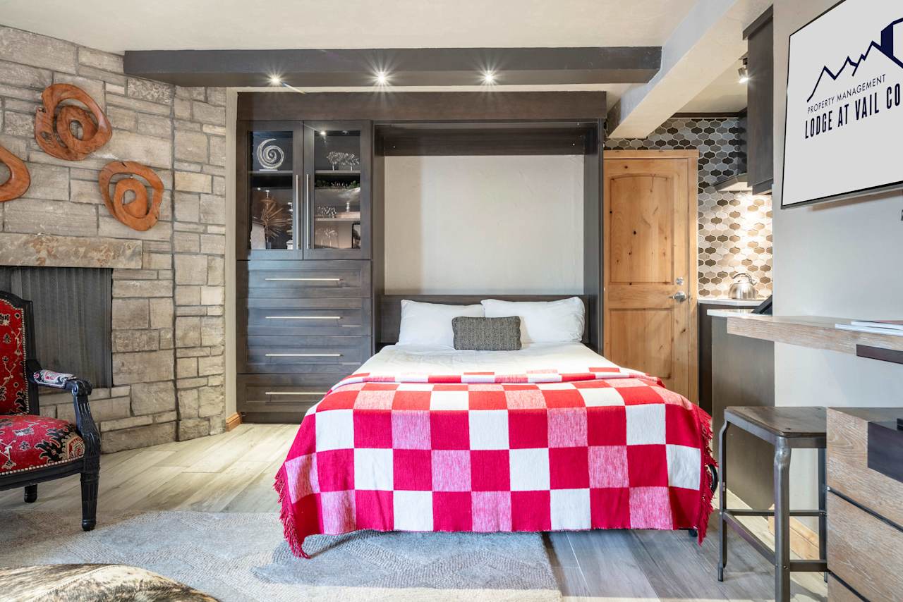 The Lodge at Vail Condominiums #262