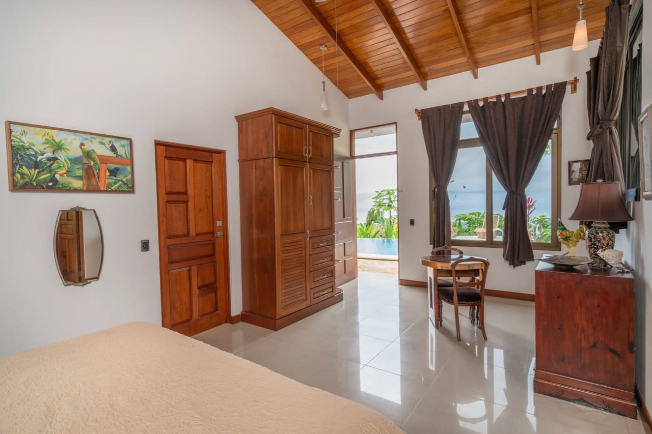 Casa Infinity, Tranquility Ocean View and Privacy 