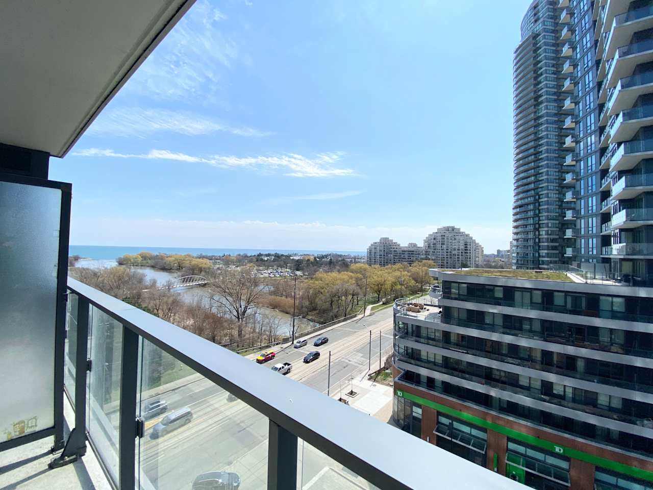 2200 Lake Shore Blvd W Unit: 903