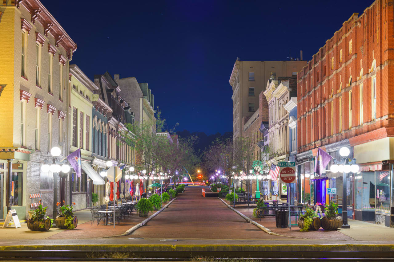 Entertainment district Frankfort Kentucky