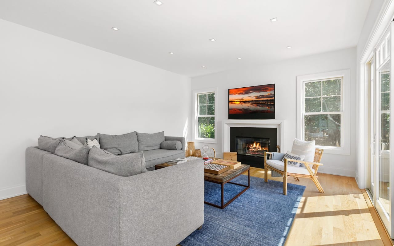 Hamptons Rental Corcoran Mala Sander + Team