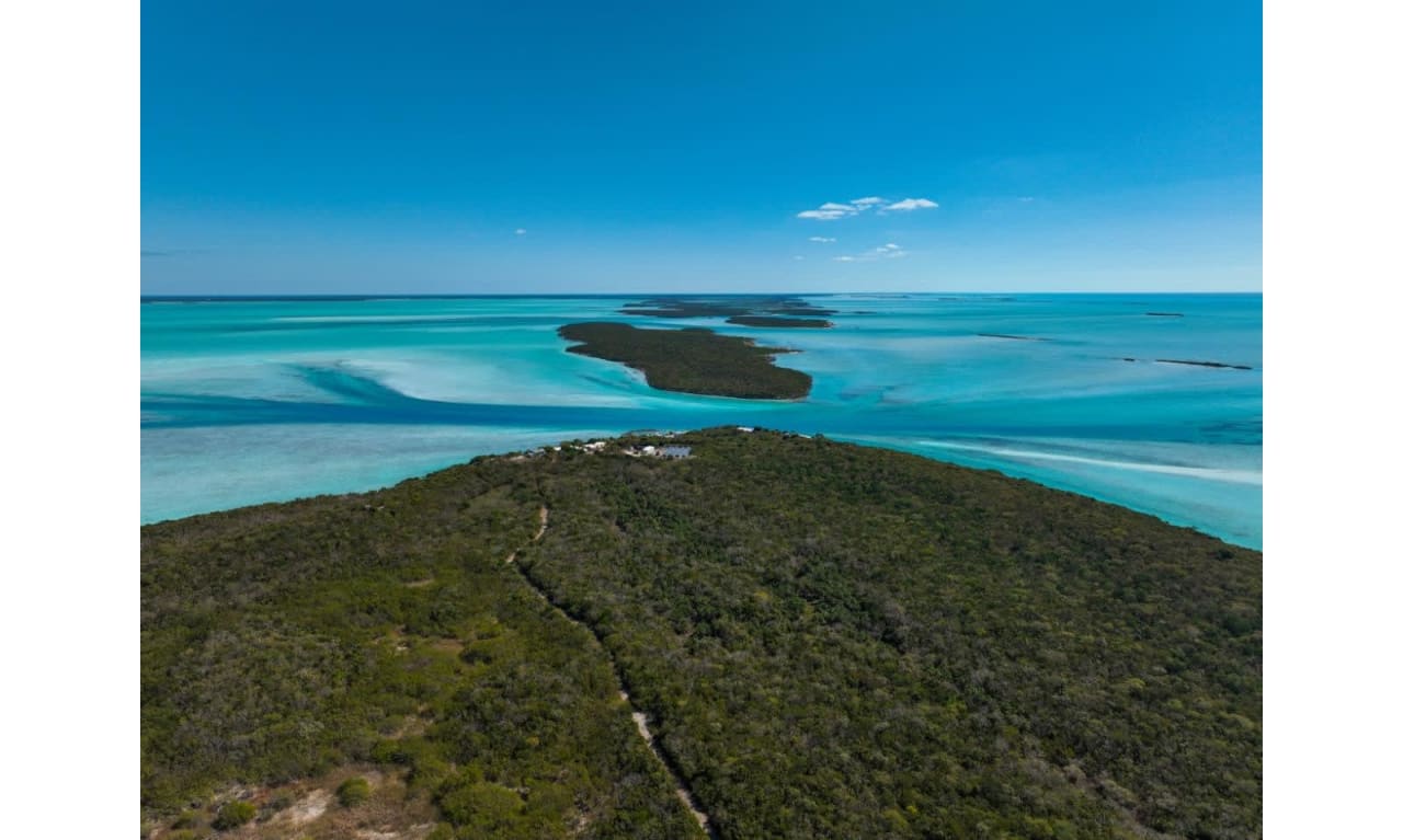 Hummingbird Cay