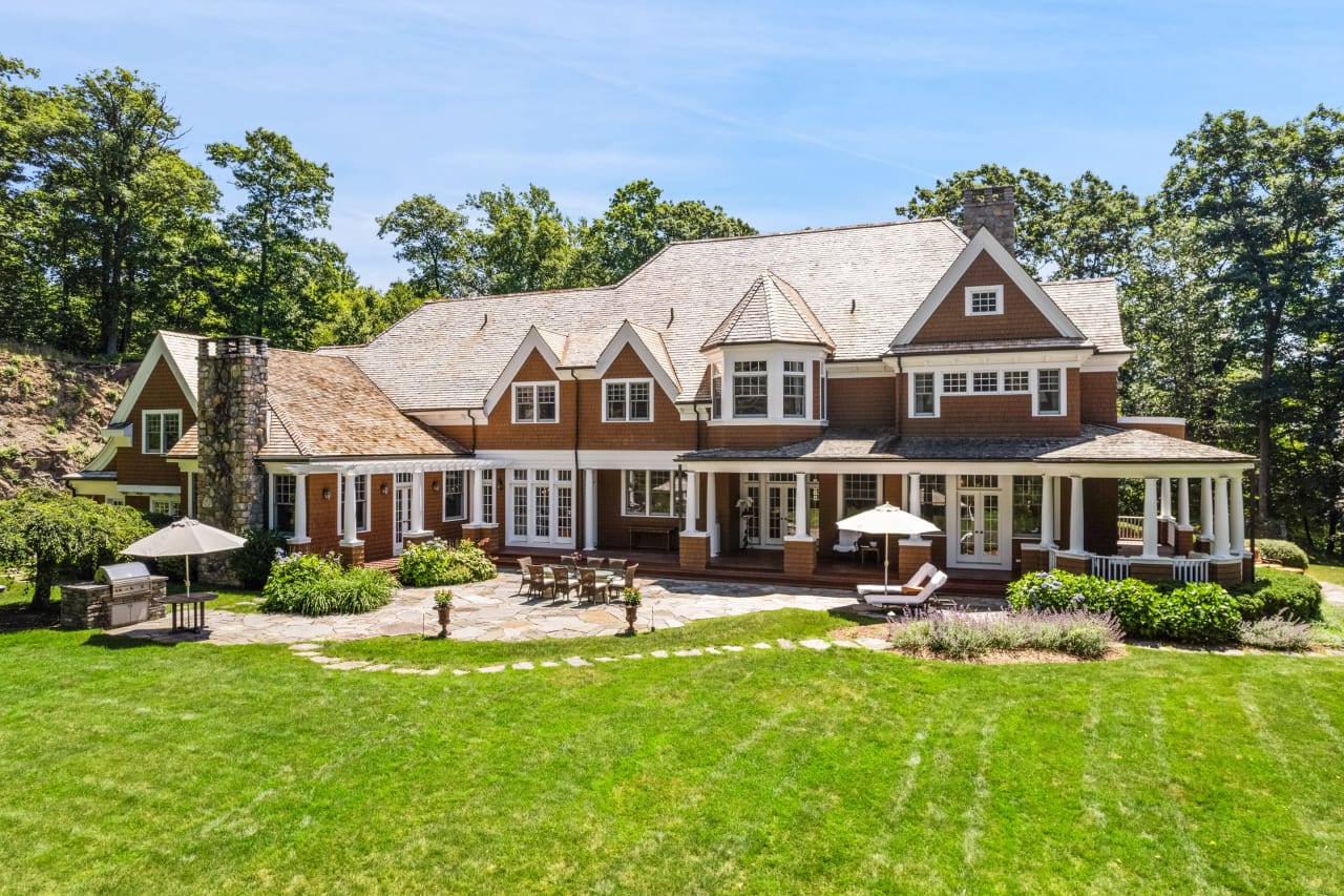 6 Hallock Place, Armonk NY offered for sale with Brian Milton of Compass Greater NY Brian