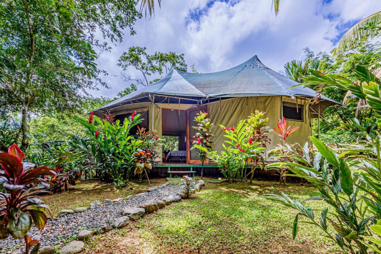 Uvita, Jungle Retreat Center on the Uvita River. Private and 17 Acres