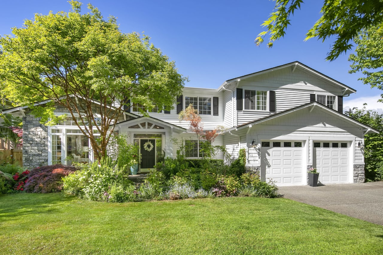 8819 205th Pl SW Adam E. Cobb Edmonds Real Estate Agent & Team