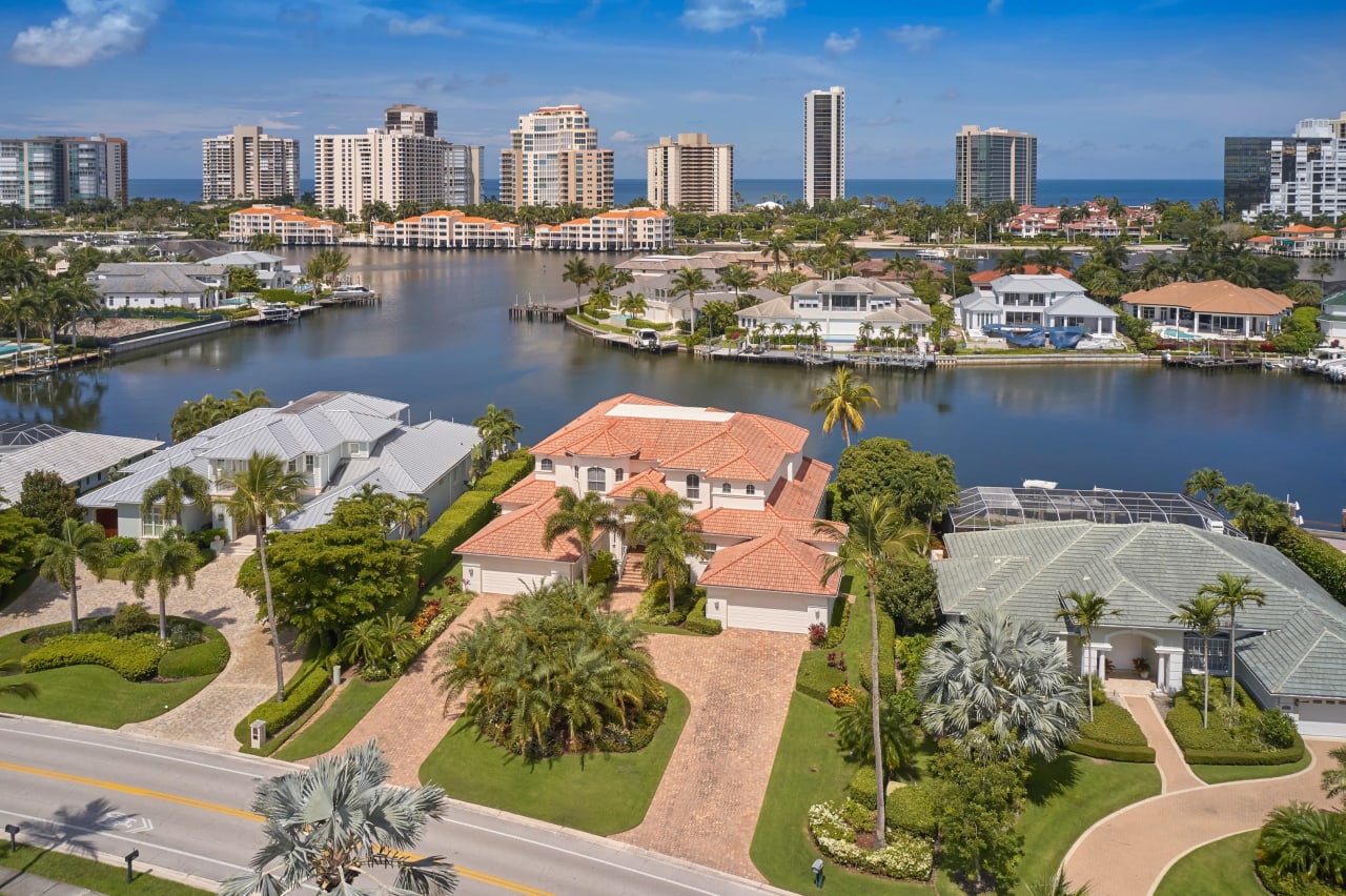 4419 Crayton Rd Naples, FL 34103 6 Beds, 6 Baths Michael G. Lawler Luxury FL Real Estate