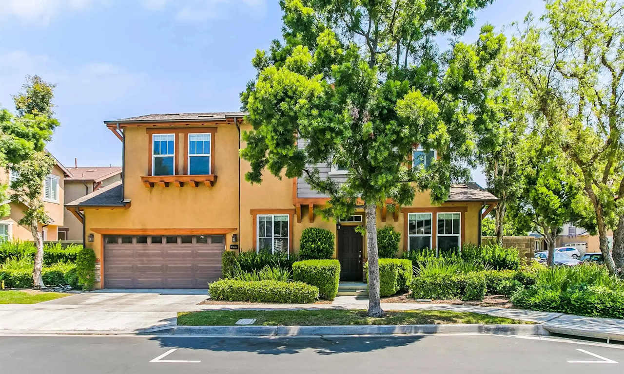 WaveCrest Real Estate MLS listings in Corona Del Mar. Named the Top