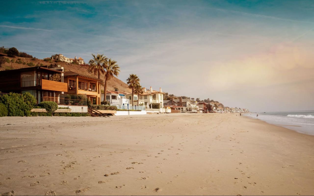 10 Reasons Why You Should Move to Malibu