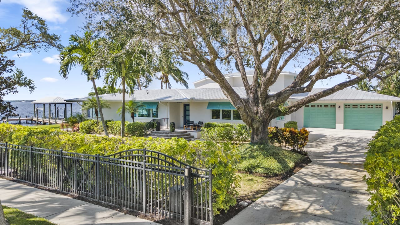 Riverfront Gem 1209 Coconut Drive Fort Myers FL 33901