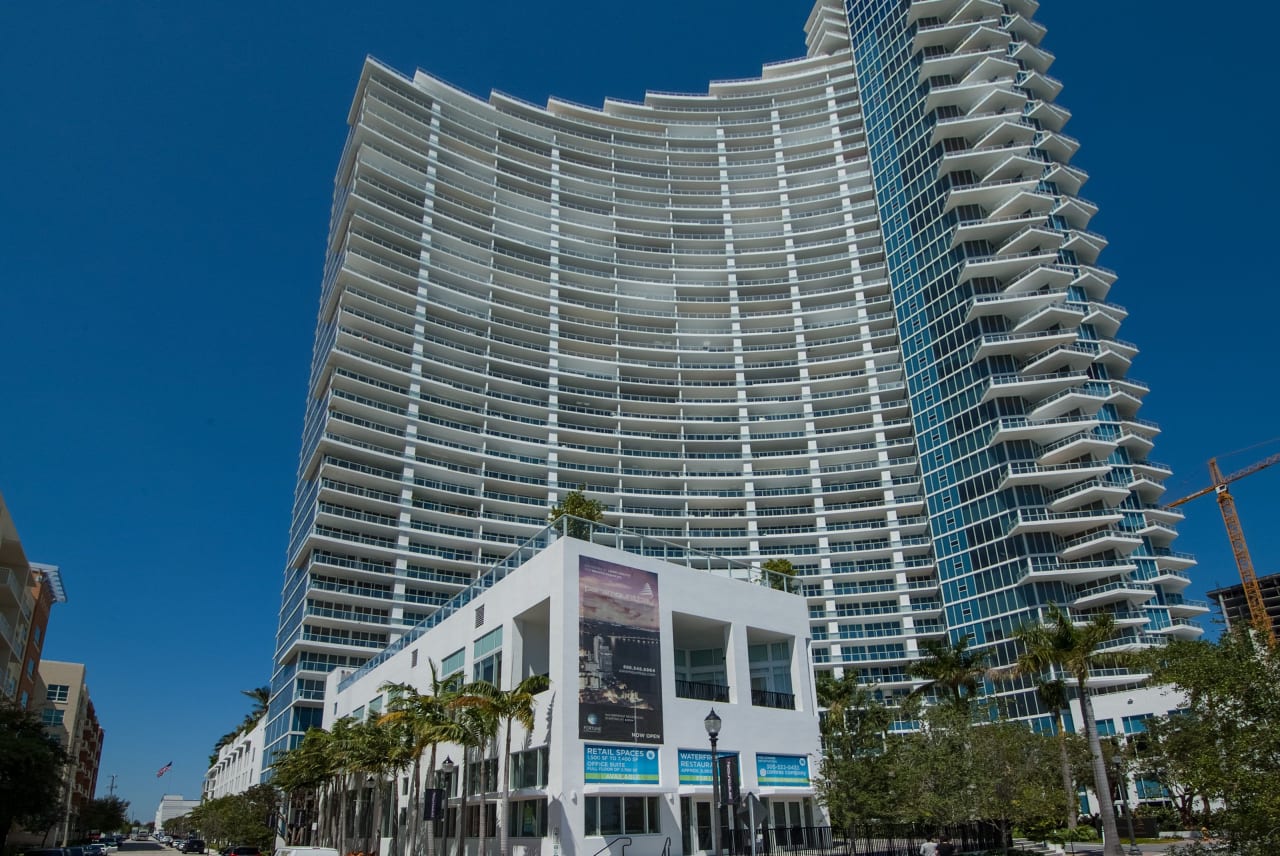 Paramount Bay Miami, Edgewater Luxury Condos