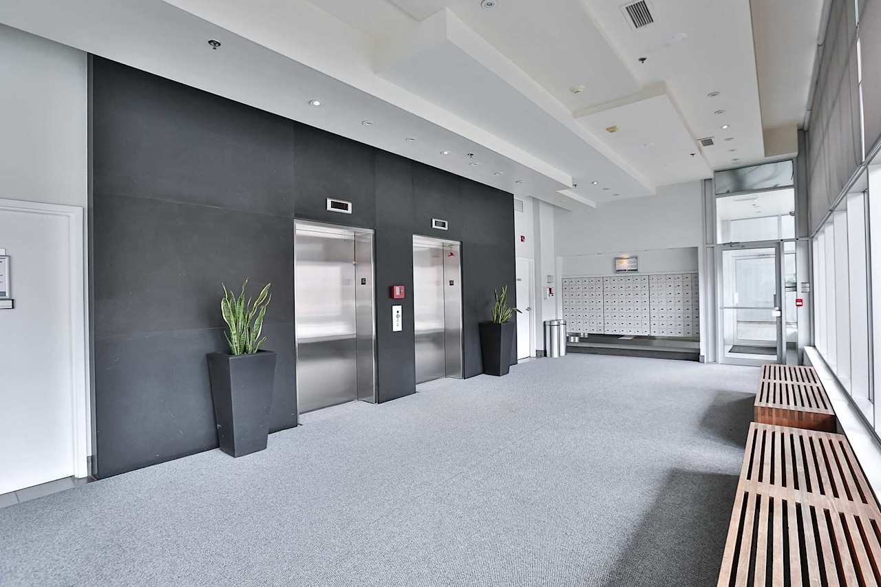 A closer look at Luxury Condo Penthouses Toronto