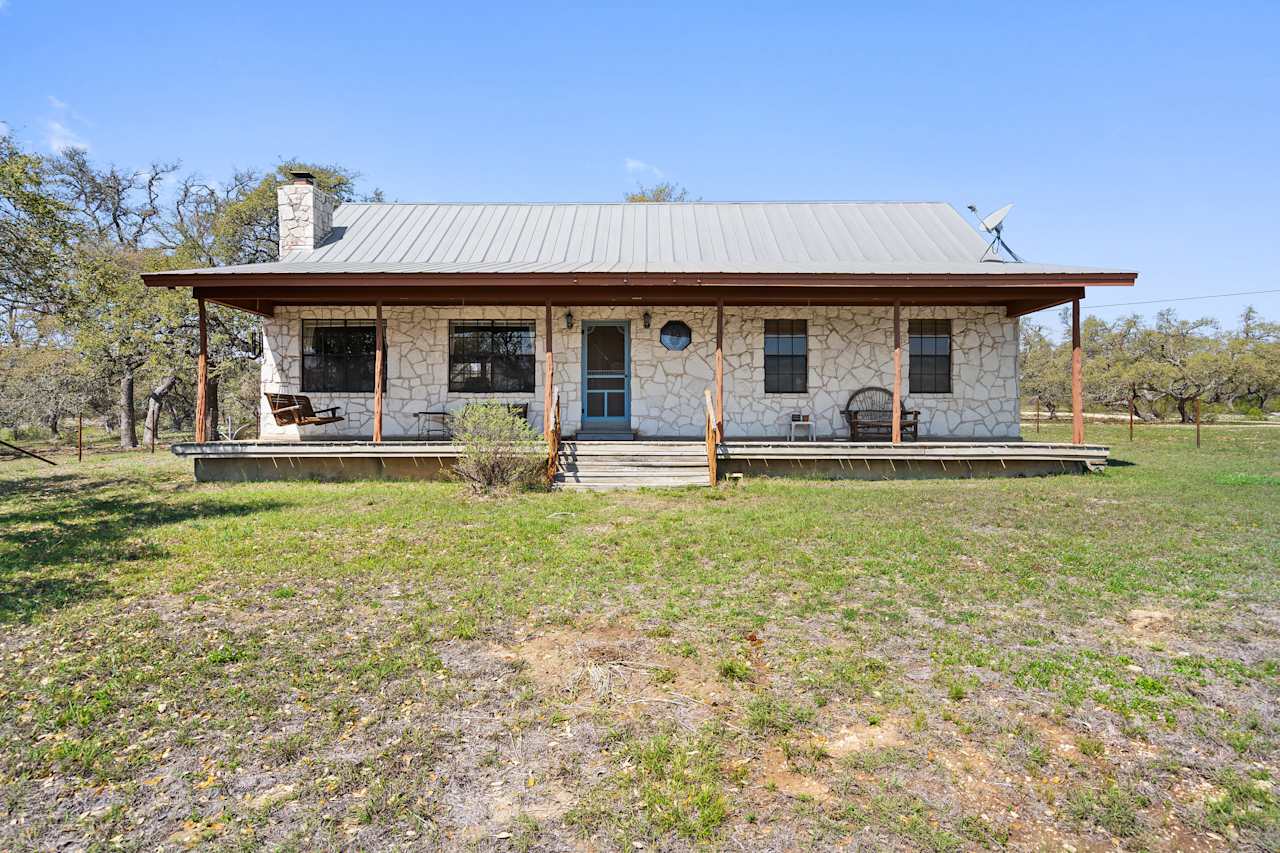 195 Simshell Rd. Wimberley, TX