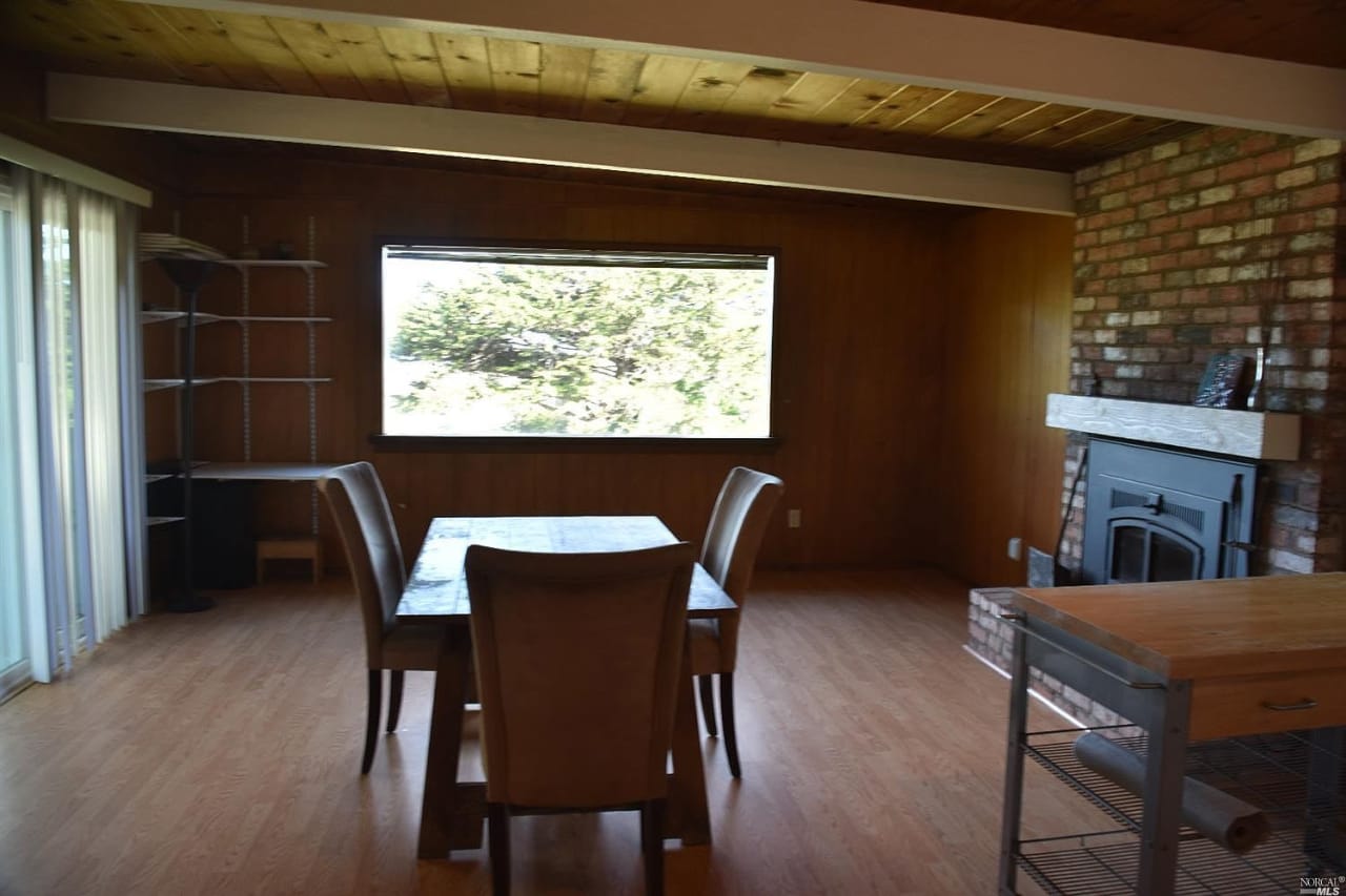 255 Driftwood Avenue