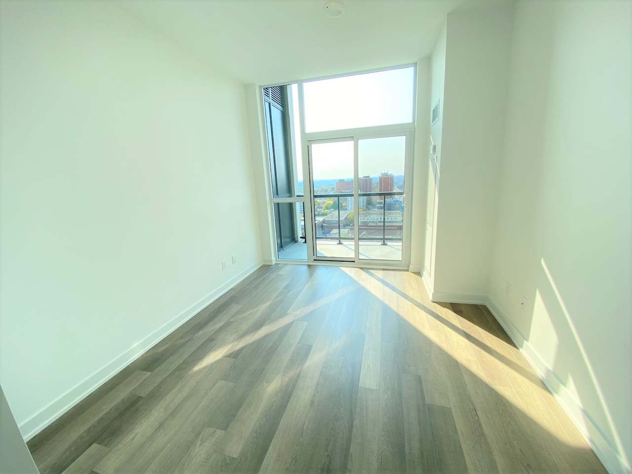 1603 Eglinton Ave W Unit: 1603