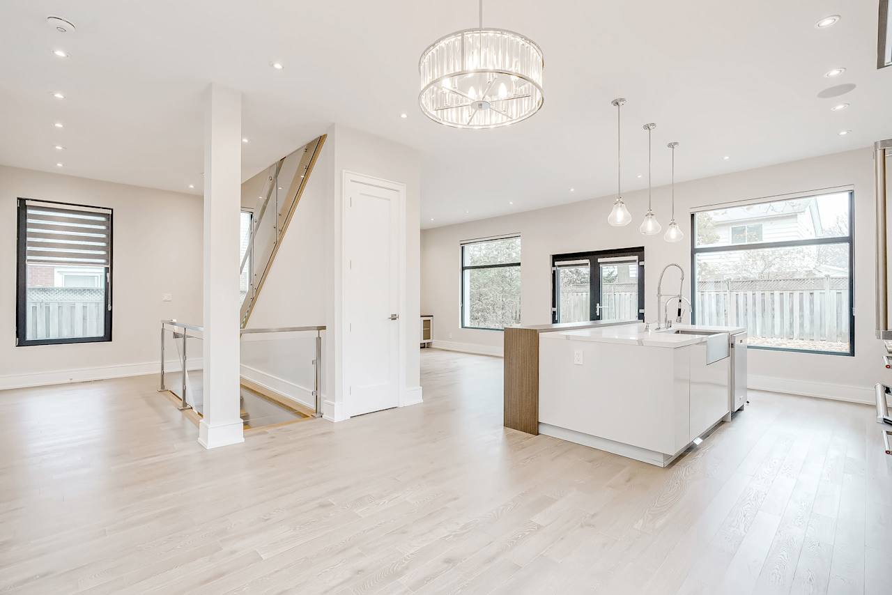 2316 Devon Road Oakville, ON L6J 5R4 Goodale Miller Team