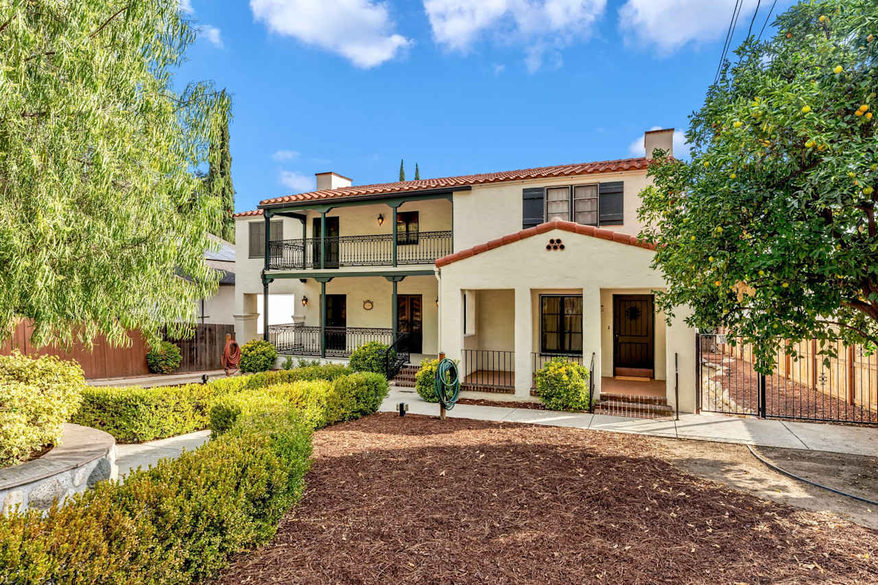 Home of the Week: Mediterranean Villa