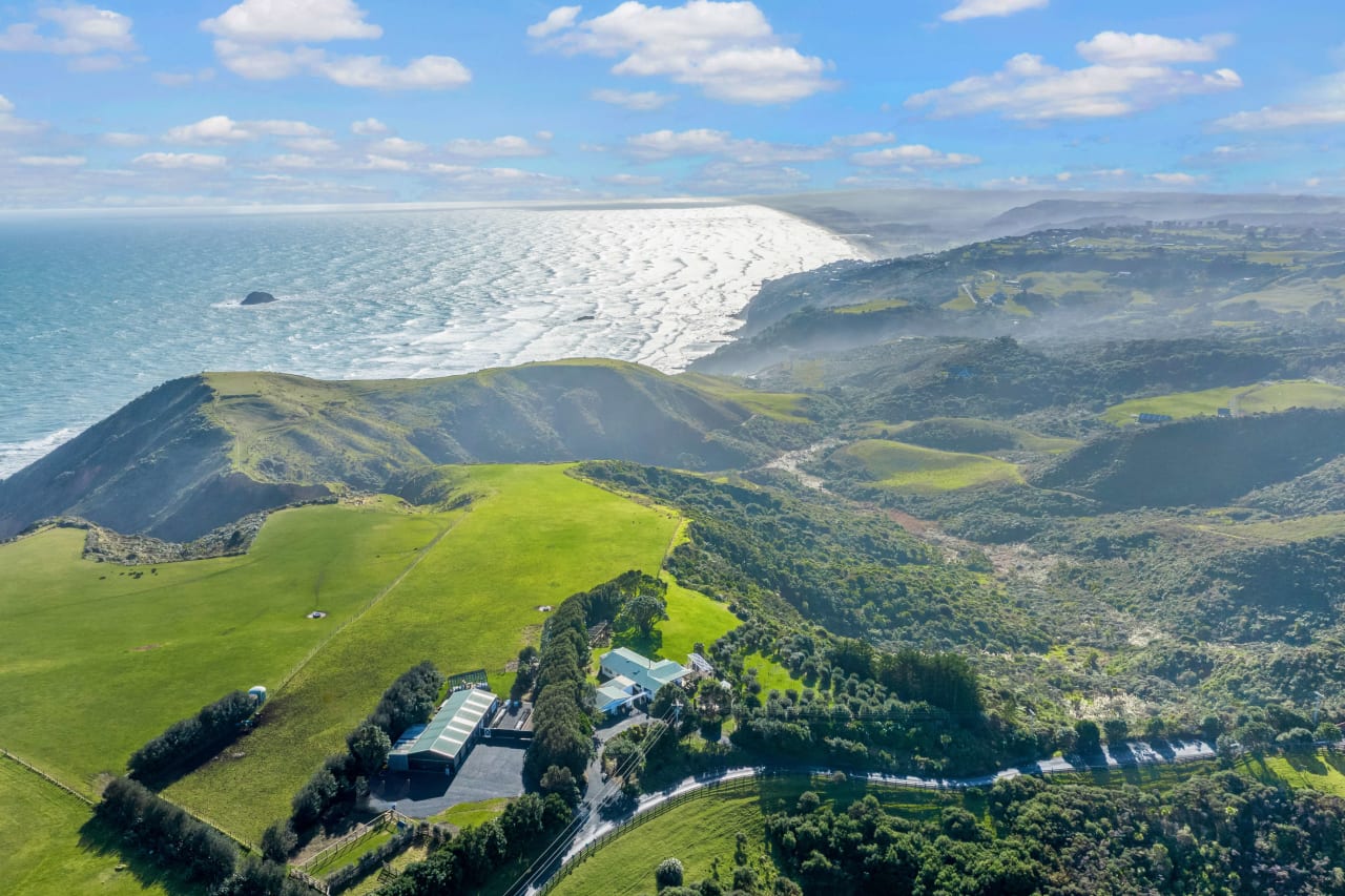 Parihoa Farm, New Zealand