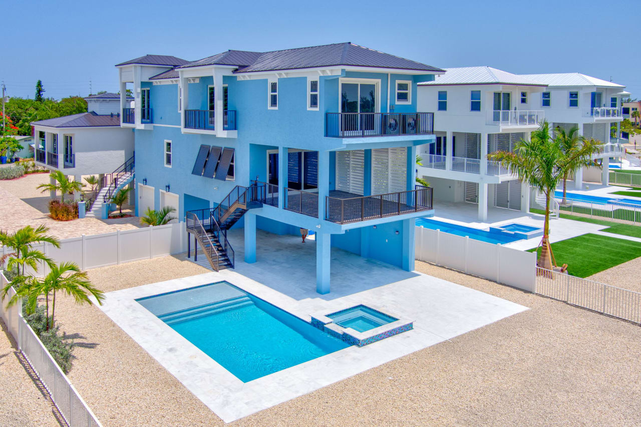 Bayfront Luxury Pool Home