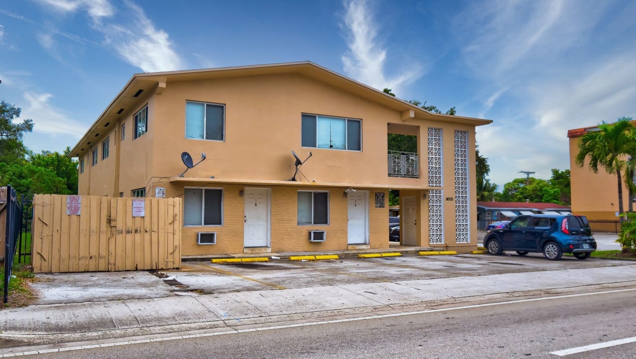 Bimini Apartments | North Miami