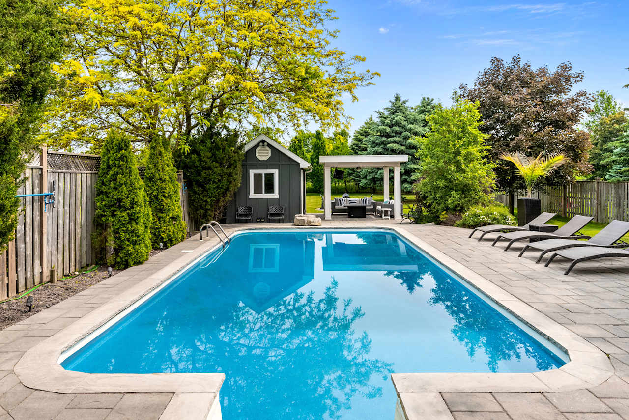 South East Oakville 413 Claremont Crescent