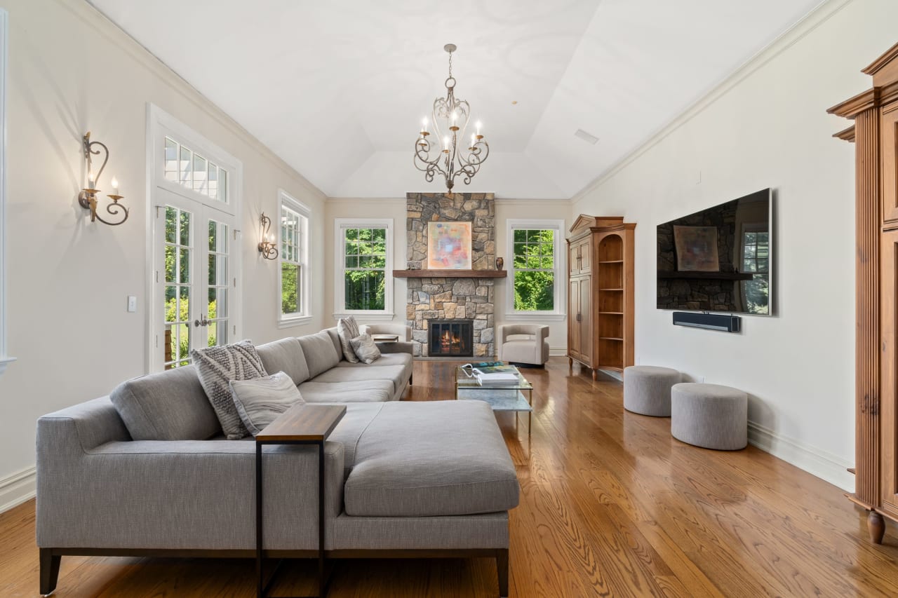 6 Hallock Place, Armonk NY offered for sale with Brian Milton of