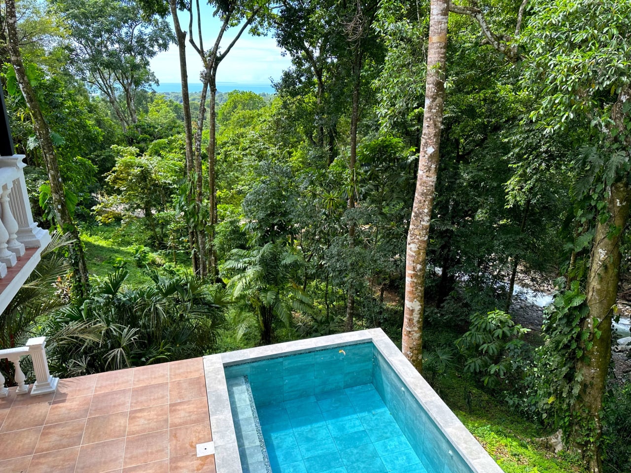 Jungle, Rivers, a Waterfall and Panoramic Ocean View with Easy Access Close to All Amenities!